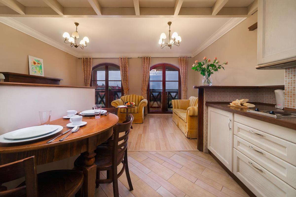Apartamenty Portowe Миколайки Экстерьер фото